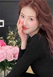 沈明珠顾奕铭人在六零带着百亿家产